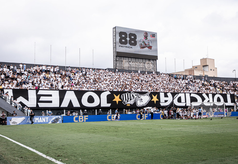 imagem da materia: Série B: Santos é único paulista acima da média de público