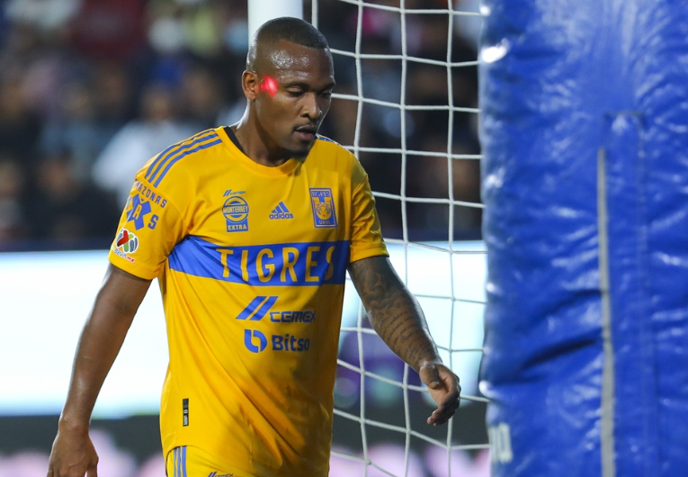 imagem da materia: Corinthians tem interesse em Samir, ex-Flamengo