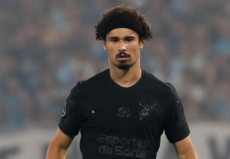 imagem da materia: André Ramalho sente incômodo e preocupa Corinthians