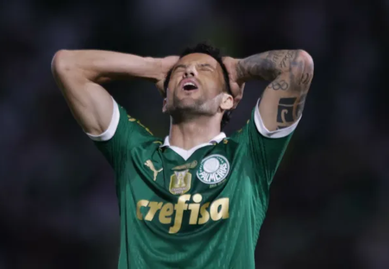 imagem da materia: Após oscilações, Felipe Anderson pode ser reserva no dérbi