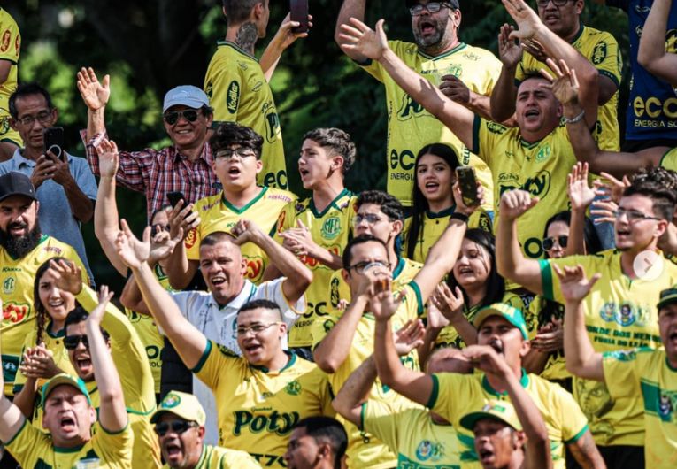 Torcida do Mirassol.