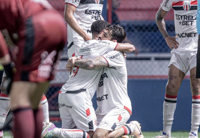 imagem da materia: Botafogo-SP vence Brusque e se afasta do Z4