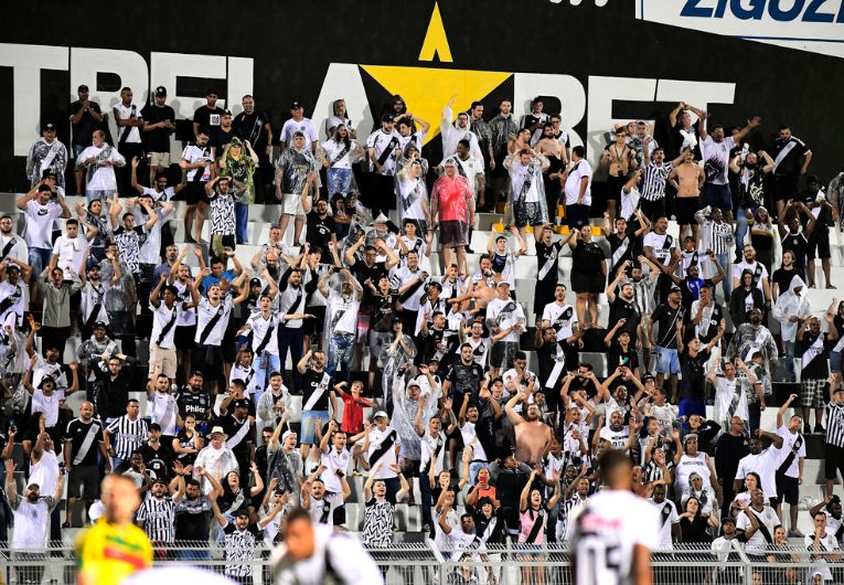 imagem da materia: Ponte Preta terá sequência difícil na luta pela permanência