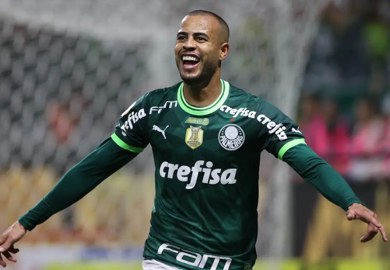 imagem da materia: Palmeiras inicia negociações para renovação de Mayke