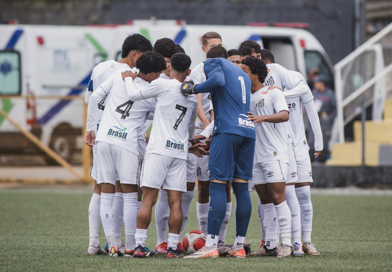 imagem da materia: Santos vence Portuguesa Santista em amistoso para Copinha