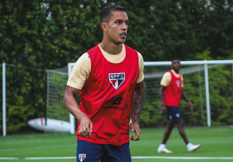 imagem da materia: Igor Vinicius pode completar 200 jogos pelo São Paulo