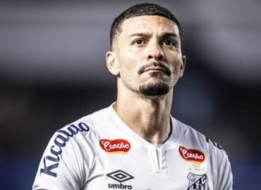 Santos chega a nove dispensas após o fim da Série B