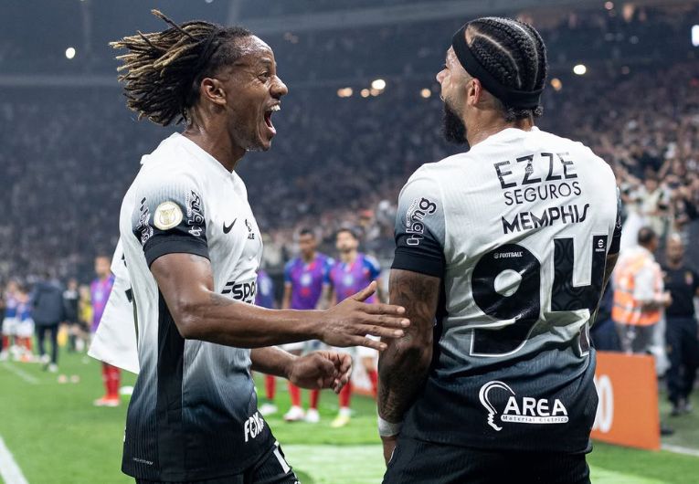imagem da materia: Corinthians foi imbatível na reta final do Brasileirão