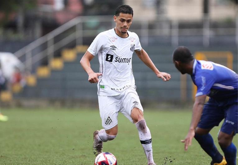 imagem da materia: Santos empresta Matheus Nunes à Portuguesa para 2025