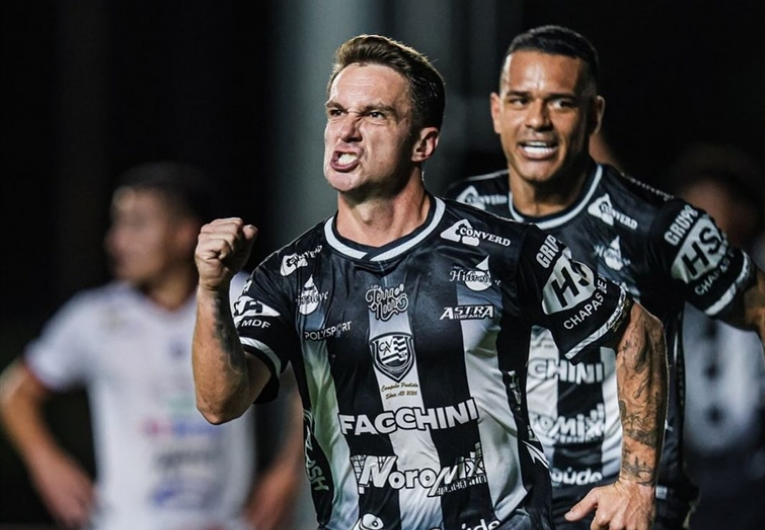 imagem da materia: Renato Bady comemora sequência no CAV: