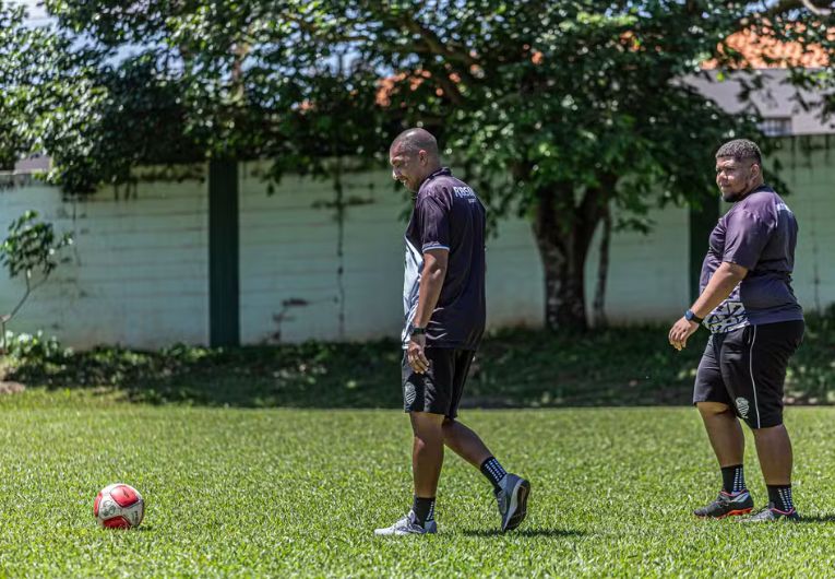 imagem da materia: Renato Peixe avalia elenco do Comercial