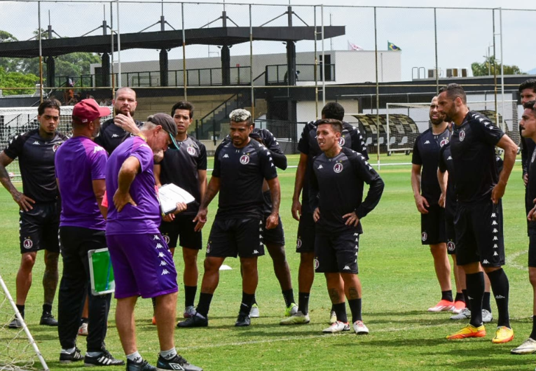 imagem da materia: Reforços do Juventus realizam avaliações físicas no clube
