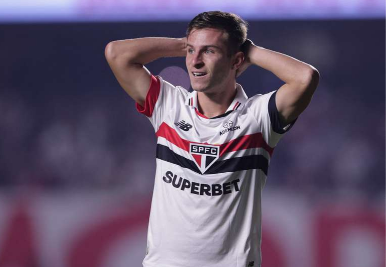 imagem da materia: Santos encaminha acerto com Galoppo, do São Paulo