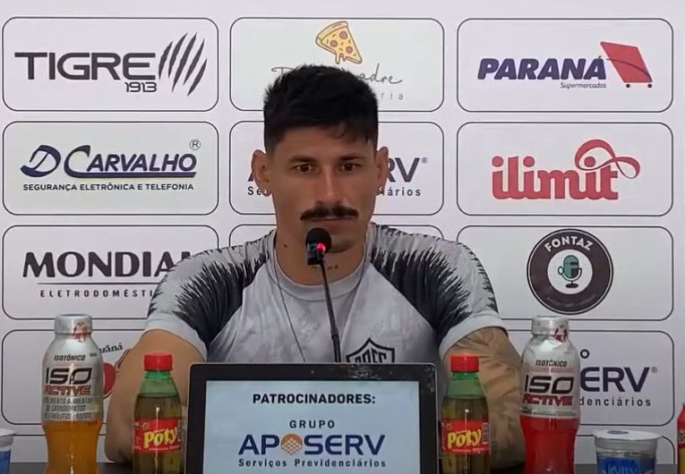 imagem da materia: Jean Pablo é apresentado pelo Rio Branco