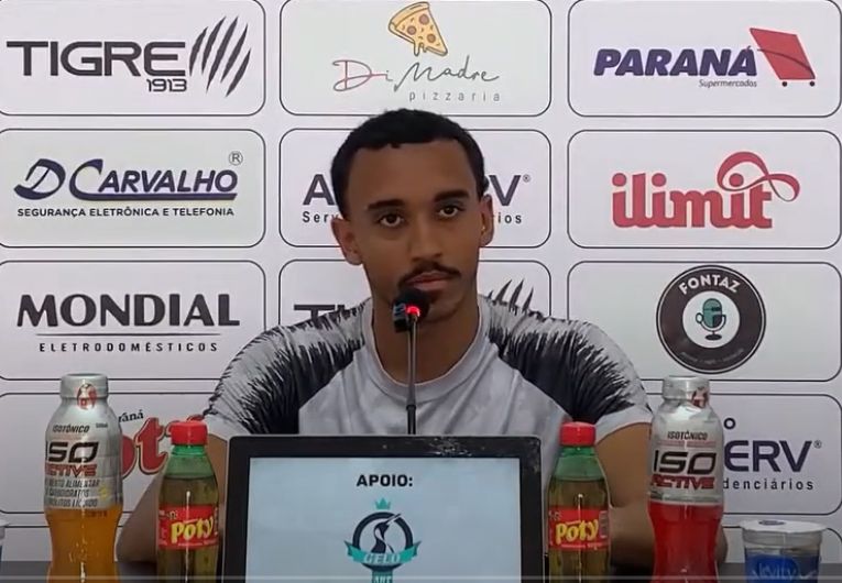 imagem da materia: Gabriel Dias é apresentado pelo Rio Branco