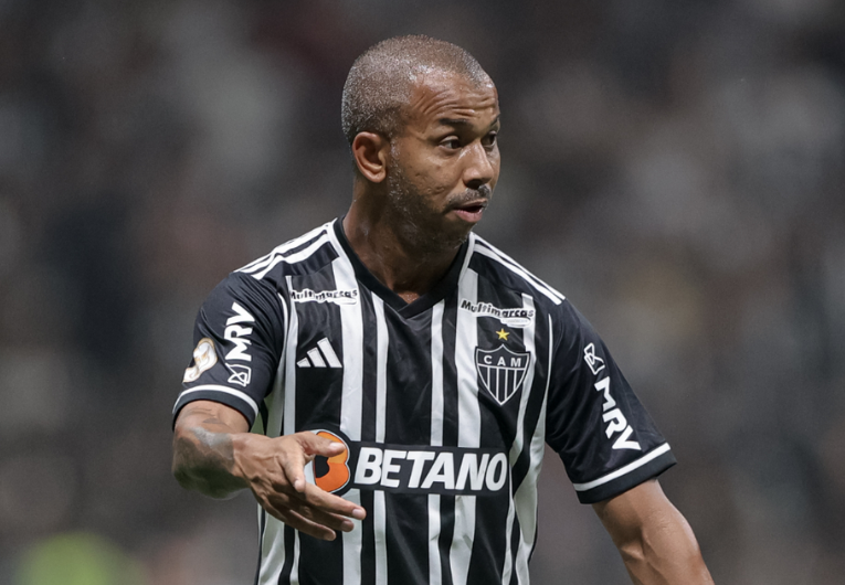 imagem da materia: Mariano é oferecido ao São Paulo, mas Zubeldía descarta