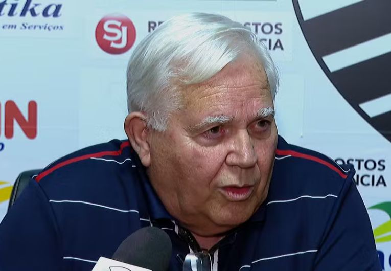 imagem da materia: Campanelli confirma busca por novo goleiro