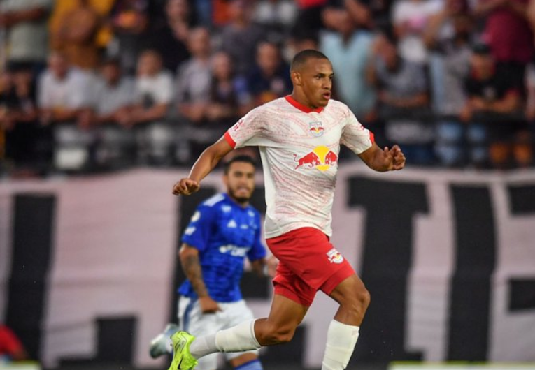 imagem da materia: RB Bragantino empata mais uma e segue no Z-4 da Série A