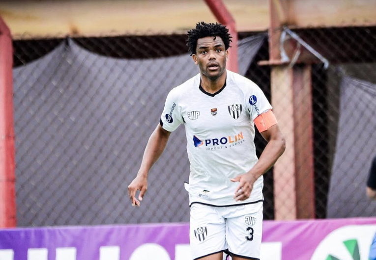 imagem da materia: EC São Bernardo renova com Vinícius Leandro para 2025