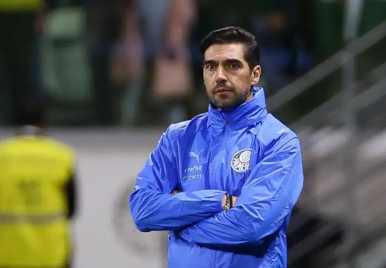 imagem da materia: Abel Ferreira adia férias por planejamento do Palmeiras