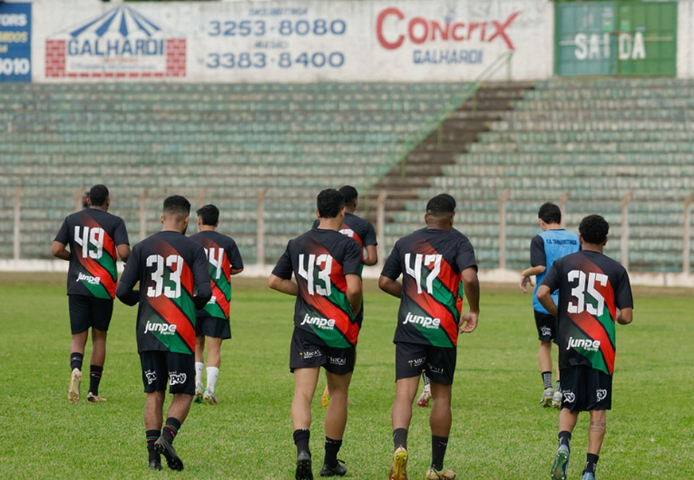 imagem da materia: Taquaritinga renova com quatro jogadores para 2025