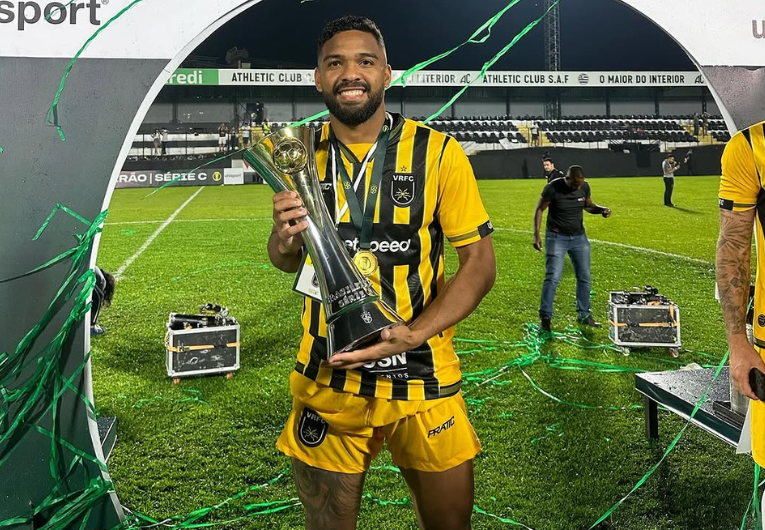 imagem da materia: XV de Piracicaba contrata volante campeão da Série C