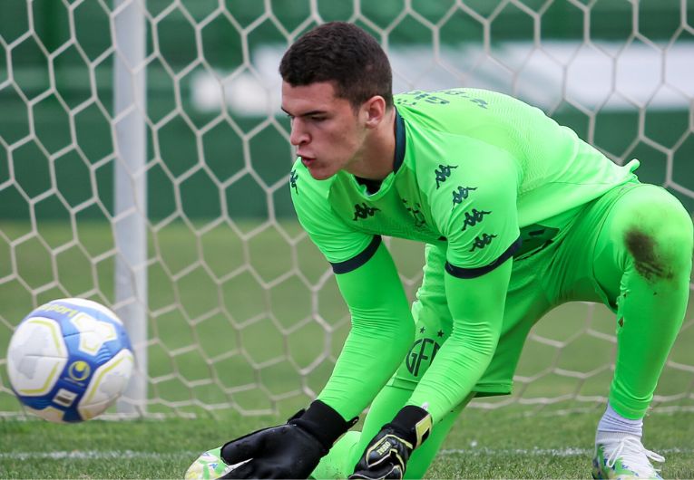imagem da materia: Guarani inicia reformulação do elenco pelos goleiros
