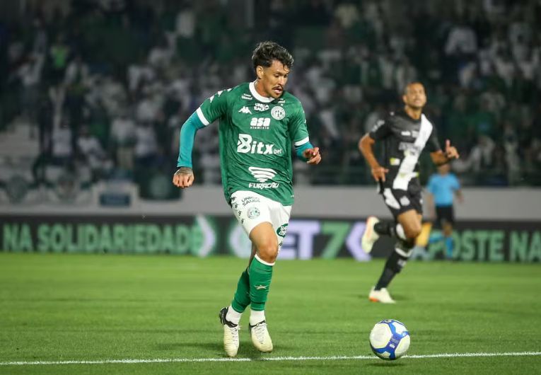 imagem da materia: Matheus Bueno é alvo de sondagens e pode deixar o Guarani