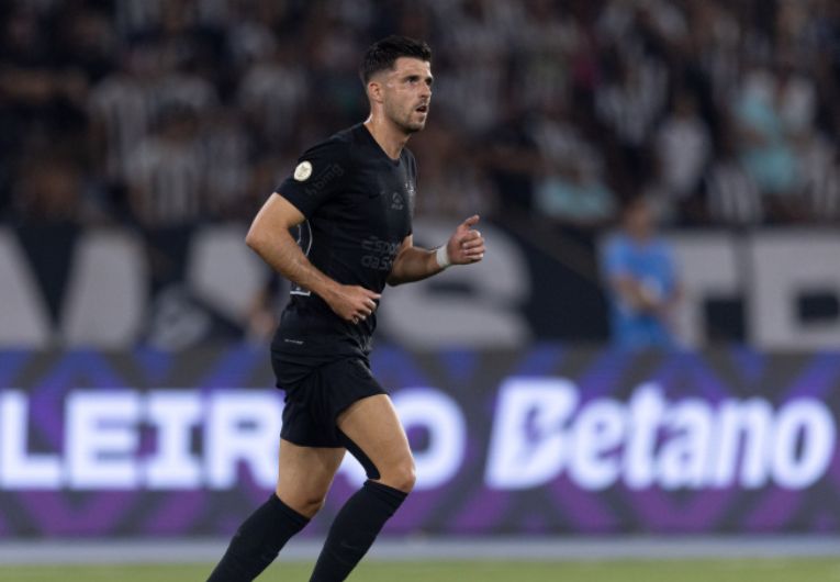 Hector em ação pelo Corinthians.