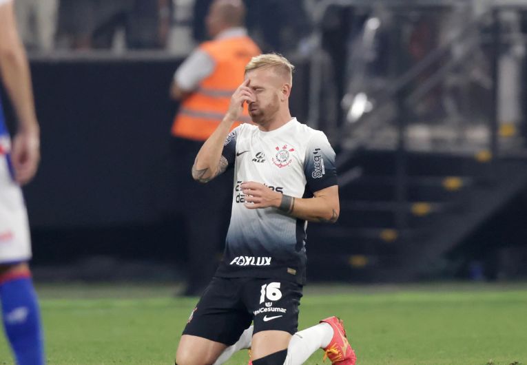 imagem da materia: Corinthians acerta empréstimo de Pedro Henrique ao Ceará