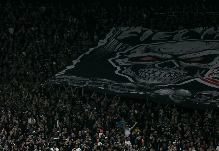 imagem da materia: Fiel supera R$ 30 milhões doados para quitação da Arena