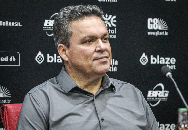 imagem da materia: Presidente do Atlético-GO critica Corinthians pelas dívidas