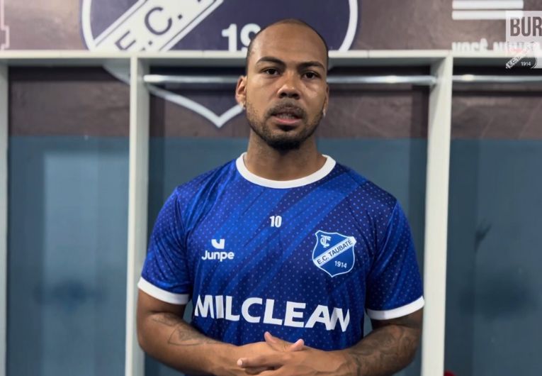 imagem da materia: Taubaté anuncia Claudinho, meia ex-Cruzeiro