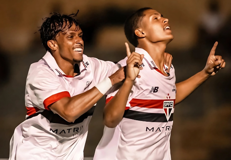 imagem da materia: Em noite de Ryan, São Paulo estreia com vitória