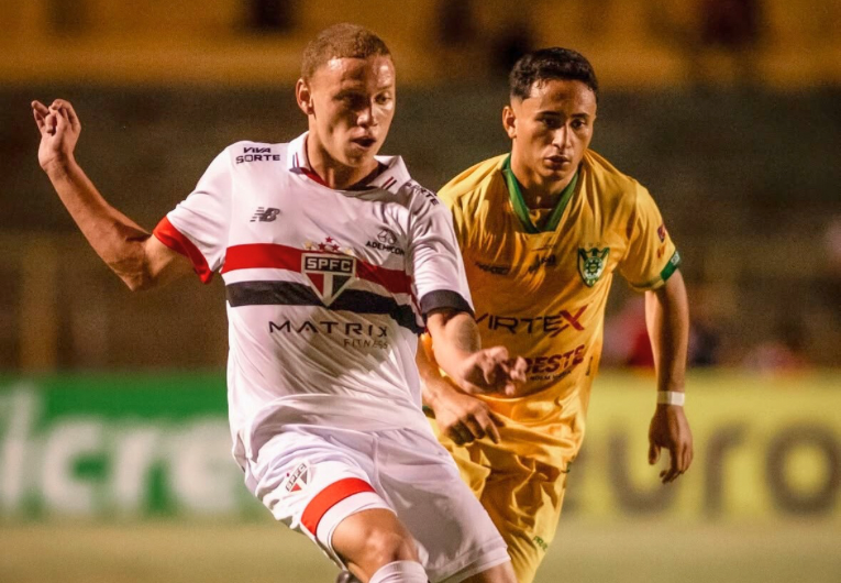 imagem da materia: São Paulo goleia Picos e avança na Copinha