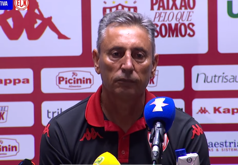 imagem da materia: Comelli sobre empate: “Tivemos chance de fazer 2 a 0”