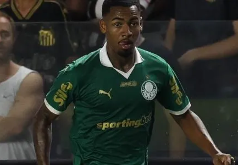 imagem da materia: Versátil, Allan se destaca e ganha espaço no Palmeiras