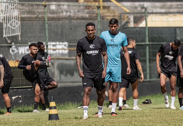 imagem da materia: Elenco do Comercial se reapresenta