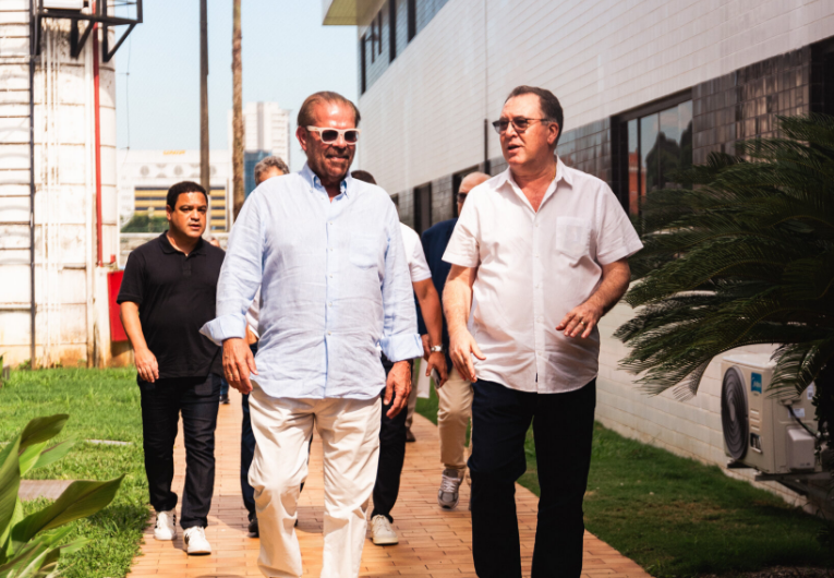 imagem da materia: Santos recebe visita do presidente da FPF no CT Rei Pelé