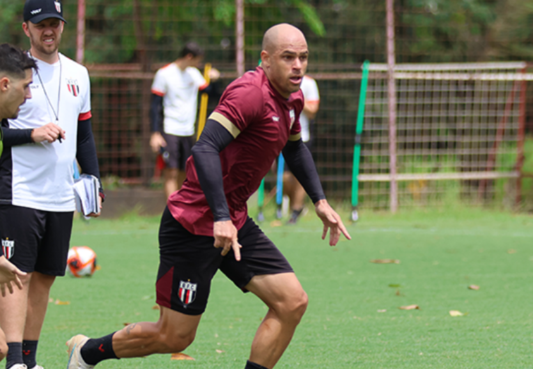 imagem da materia: Silvinho elogia Zanardi em apresentação no Botafogo-SP