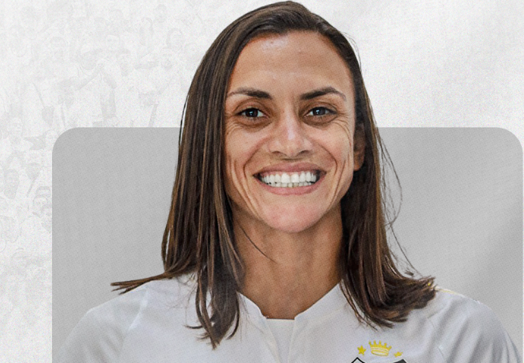 imagem da materia: Santos oficializa zagueira Ana Alice como reforço para 2025