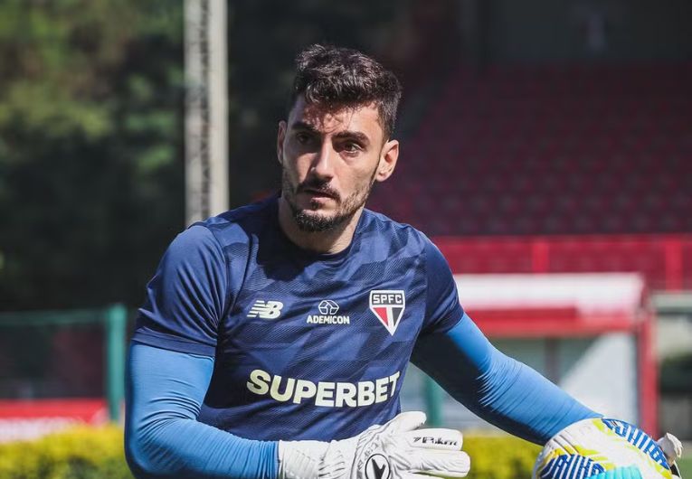 imagem da materia: São Paulo enviará 10 atletas para a estreia no Paulista
