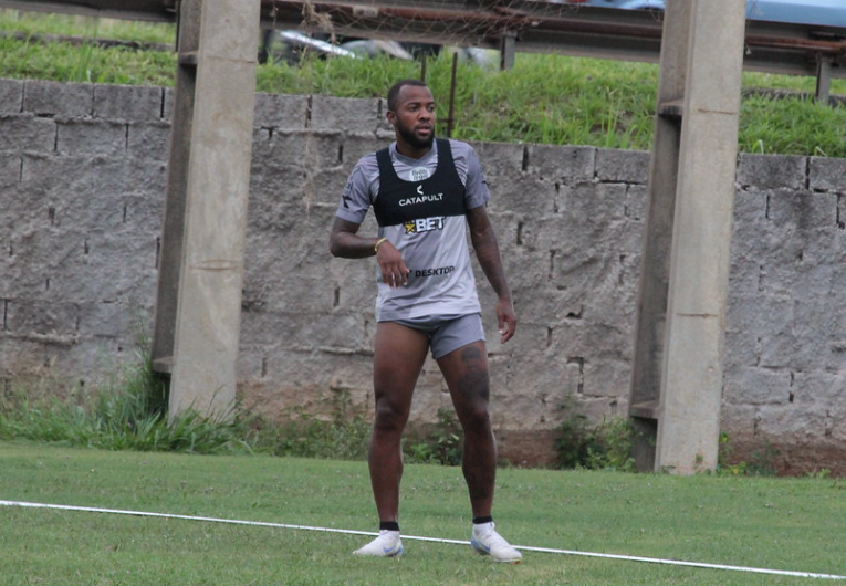 imagem da materia: Ponte Preta tem novidades para o jogo contra o Santos