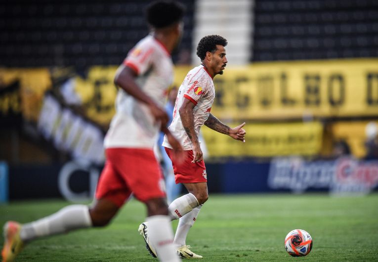 imagem da materia: Bragantino e Velo Clube se enfrentam em busca da vitória