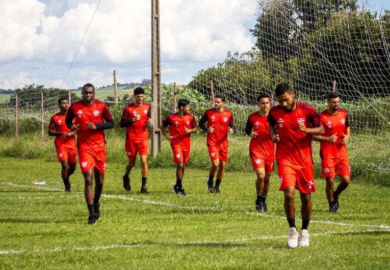 imagem da materia: De olho no Rio Claro, Linense se reapresenta