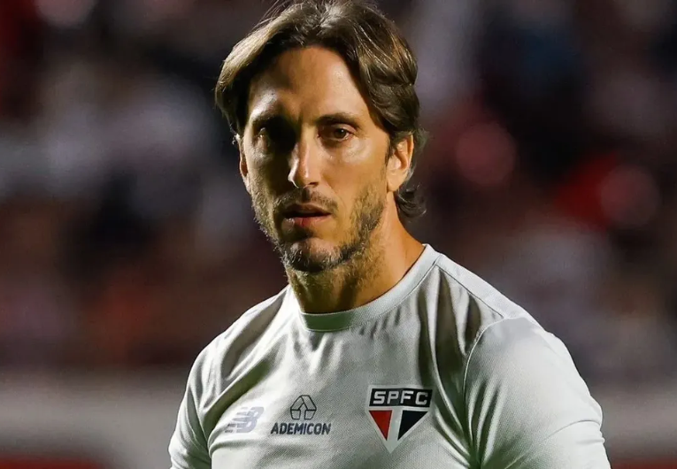 imagem da materia: Zubeldía explica planos para Ryan Francisco no profissional