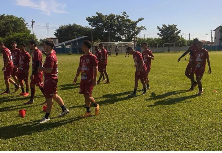 VOCEM e Barretos se enfrentam de olho na vitória