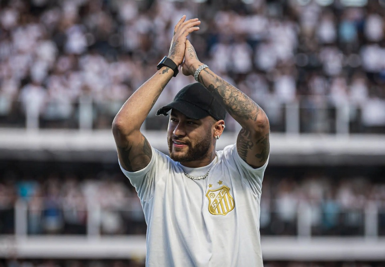 Neymar oficializa retorno ao Santos: "Parece que foi ontem"