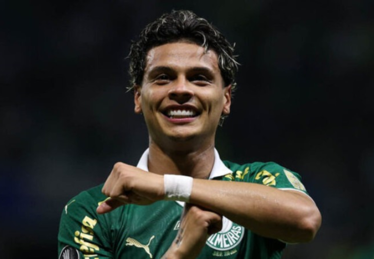 imagem da materia: Palmeiras recusa proposta do Tottenham por Richard Ríos