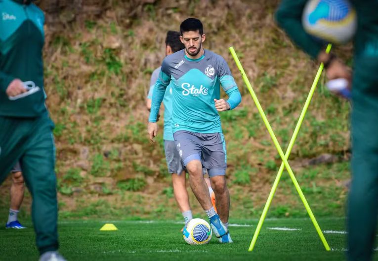 imagem da materia: Inter acerta com Ronie Carrillo, atacante equatoriano